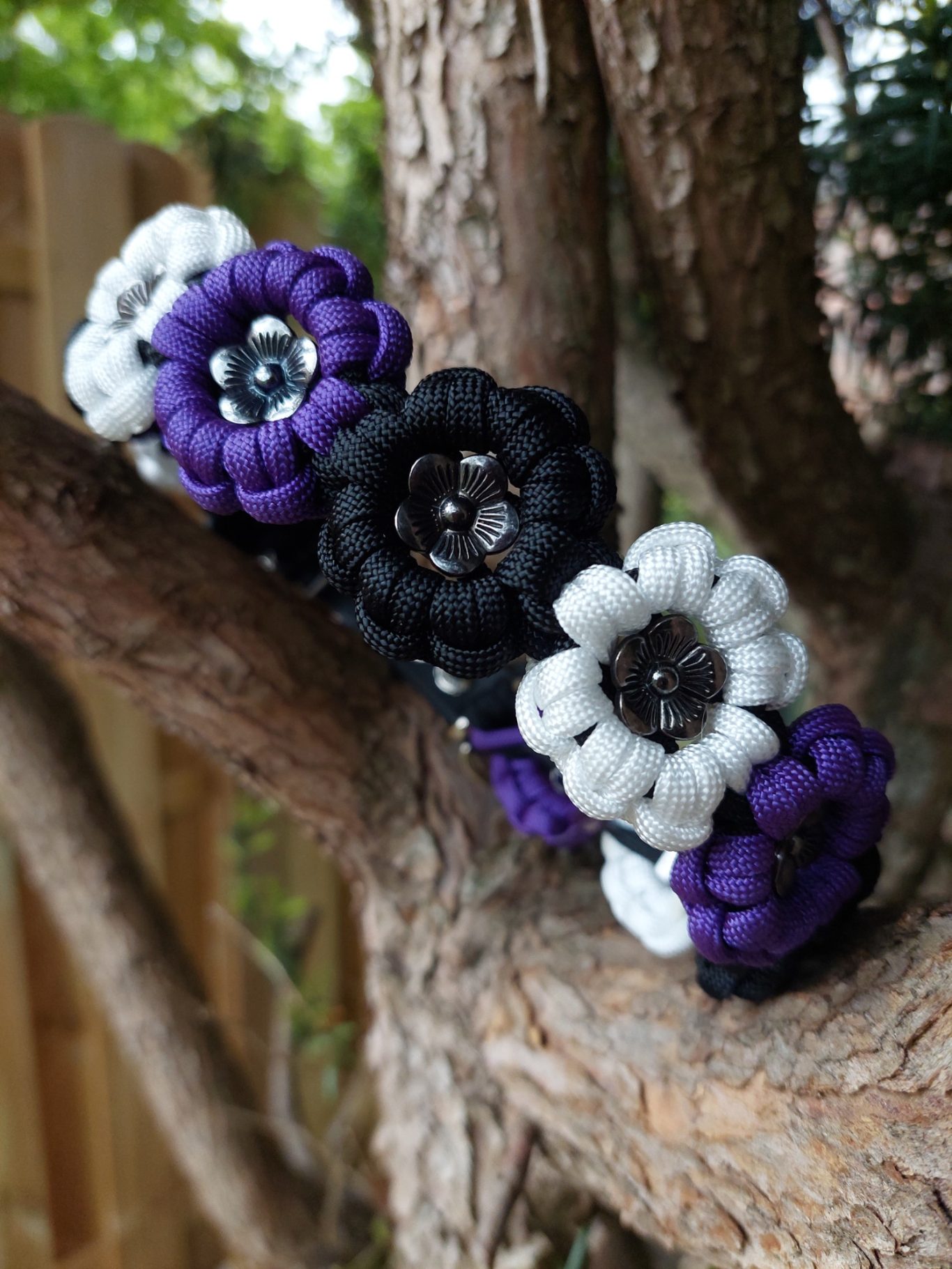 Halsband "Flora"